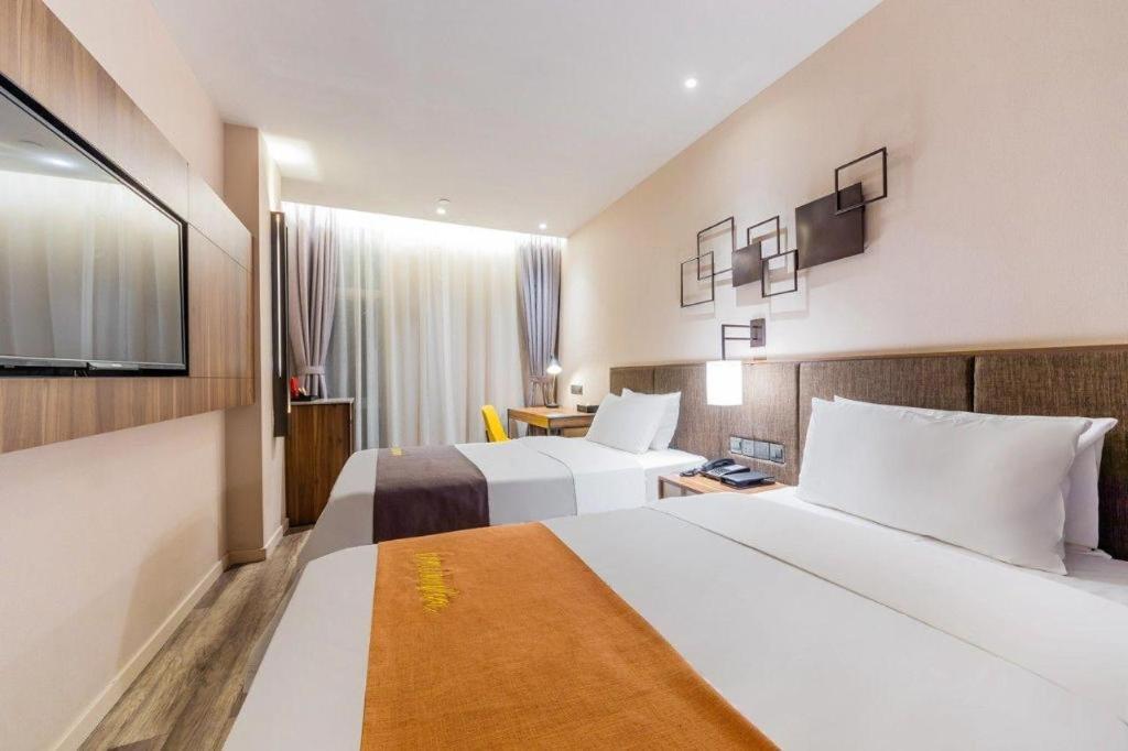 Pudong Xinjinqiao Road Hotel 3*